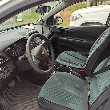 нанос машина: Chevrolet Spark: 2016 г., 1 л, Автомат, Бензин, Хэтчбэк — 6