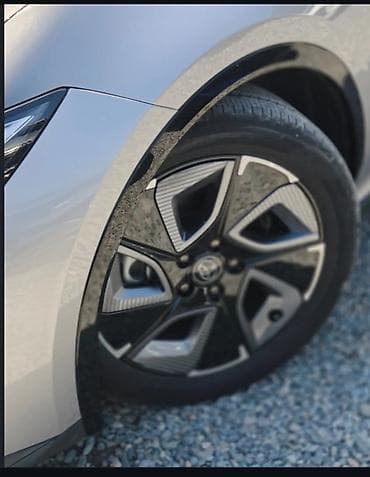 e class: Toyota bZ3: 2023 г., Электромобиль, Фастбек — 9