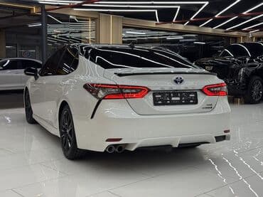 таета ноах: Toyota Camry: 2022 г., 2.5 л, Автомат, Гибрид, Седан — 8