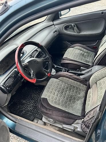 Mazda: Mazda 626: 1993 г., 2 л, Механика, Бензин, Седан — 7