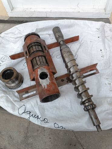 офис стол: Шнековый Маслопресс.Маслобойка . только шнек вал и стол. рабочий — 4