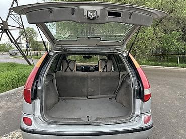 infinity fx: Nissan Almera Tino: 2002 г., 1.8 л, Автомат, Бензин, Хэтчбэк — 9