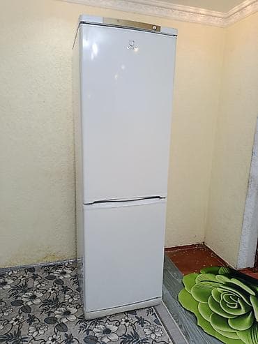 Муздаткыч Indesit, Колдонулган, Эки камералуу, De frost (тамчы), 60 * 200 * 60 — 8