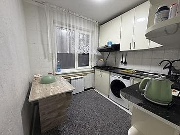 rent: 3 комнаты, С мебелью частично — 8