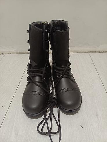 Размером не подошли, брали за 3700, отдаем за 3000 новые. Весна-Лето