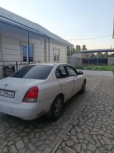 Транспорт: Hyundai Avante: 2002 г., 1.6 л, Кол менен иштөөчү, Седан — 2