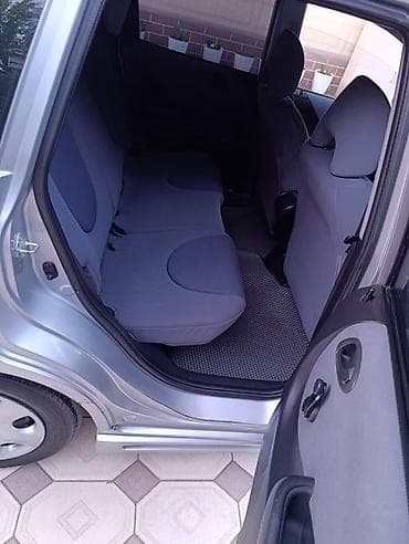 Унаа сатуу: Honda Jazz: 2003 г., 1.3 л, Автомат, Бензин, Хетчбек — 8