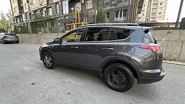 Toyota RAV4: 2018 г., 2.5 л, Автомат, Бензин, Кроссовер — 8