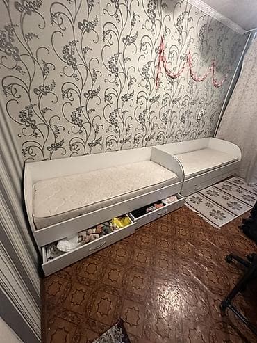 Дом и сад: Односпальная кровать, Б/у, С матрасом, длина - 200 см — 4