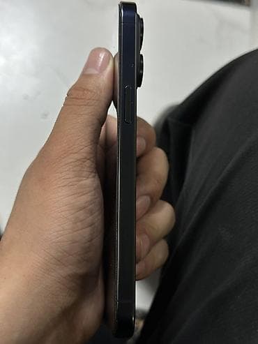 iphone 21: IPhone 15 Pro Max, Black Titanium — 3