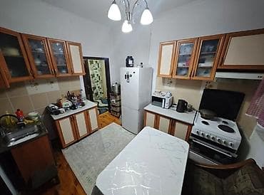 Недвижимость: 3 комнаты, 69 м², Джал мкр (в т.ч. Верхний, Нижний, Средний) Индивидуалка, 1 этаж — 4