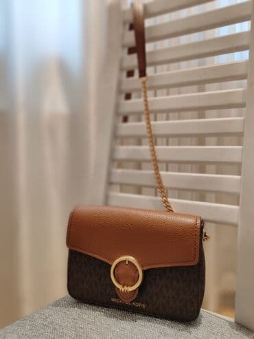 сумка клатч б у: Michael Kors кроссбоди сумочка оригинал 
Цена: 5000с — 1