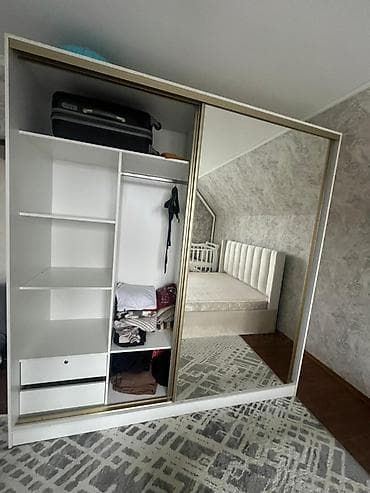 string art: Спальный гарнитур в современном стиле, светло‑серый/молочный велюр и — 6