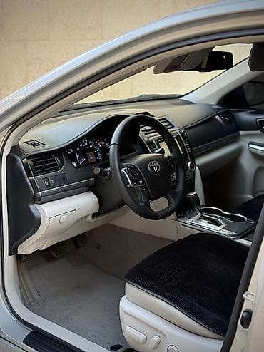 scion xa: Toyota Camry: 2013 г., 2.5 л, Автомат, Гибрид, Седан — 8