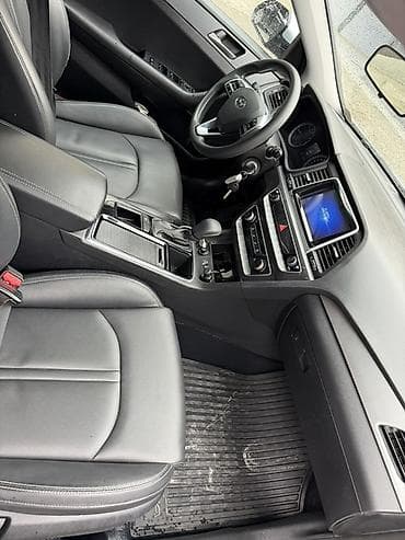 Транспорт: Hyundai Sonata: 2019 г., 2 л, Автомат, Газ, Седан — 8