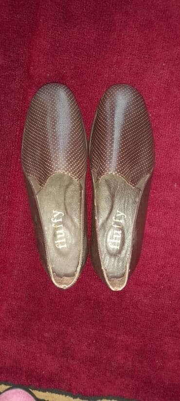 Спецодежда: Туфли женские кожаные новые. Турция. по размеру не подошло — 1