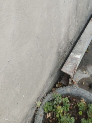 бу офисное кресло: Длина 6м, высота 27см — 2