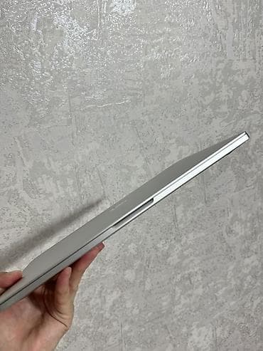 apple magic mouse 2: Apple MacBook (серебристый алюминий) - Экран: 13–14" (тонкая крышка — 3