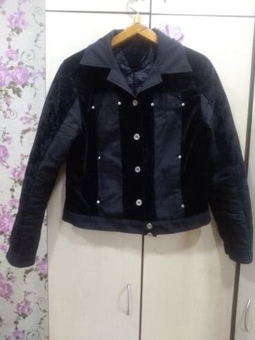 винтажные одежды: Продается молодежная женская демисезонная куртка.С бархатными — 1