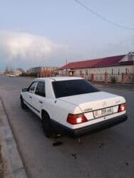 дом на калесах: Mercedes-Benz W124: 1988 г., 2.3 л, Бензин, Седан — 2