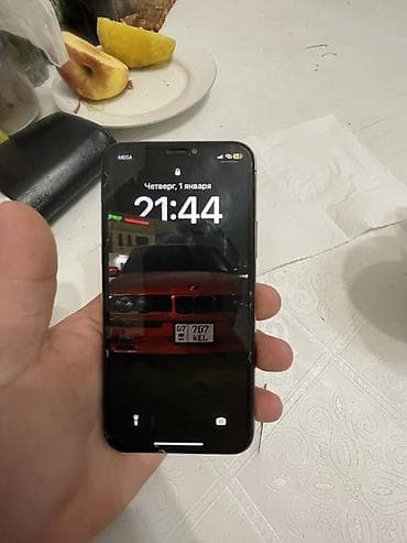 битые айфоны: IPhone 11 Pro, 256 ГБ, Золотой — 1