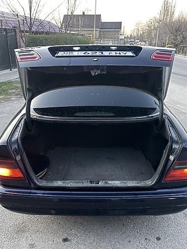 e500 124: Mercedes-Benz E-Class: 2001 г., 3.2 л, Автомат, Дизель, Седан — 7