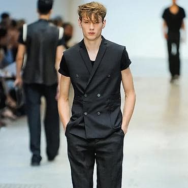 цех швея: Швея, Постоянная, Прямострочка, Район: Городская больница №4 (ул. Айни), Юбки, Оплата: Дважды в месяц, Опыт работы: Без опыта — 1