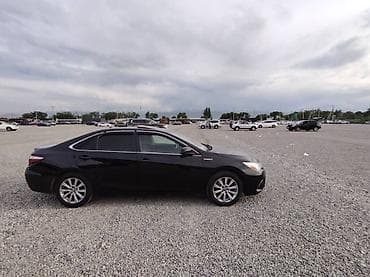 х5 2017: Toyota Camry: 2017 г., Гибрид, Седан — 3