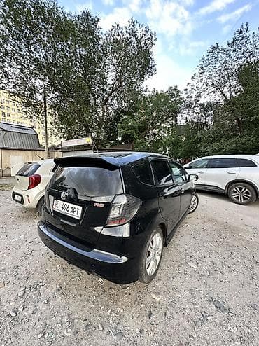 Продажа авто: Honda Fit: 2011 г., 1.5 л, Автомат, Бензин, Хэтчбэк — 4