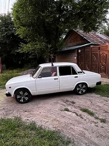 авто в такси: ВАЗ (ЛАДА) 2105: 1982 г., 1.3 л, Механика, Седан — 9