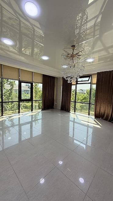 азия пелес: Просторная светлая комната с панорамным остеклением - Большое — 5