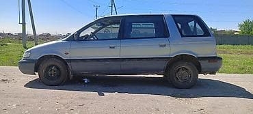 cl 7: Mitsubishi Space Wagon: 1992 г., 1.8 л, Механика, Бензин, Минивэн — 3