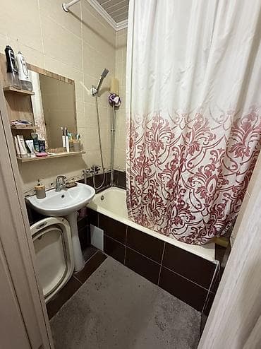 Квартиры: 3 комнаты, 73 м², 105 серия, 2 этаж — 9
