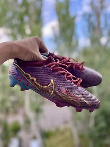 Бутсы Nike Mercurial Vapor 15 Elite ОРИГИНАЛ!!!
Размер: 43