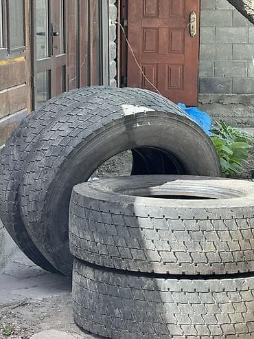 Комплект грузовых шин 315/70 R22.5 Износ 50% в хорошем состоянии