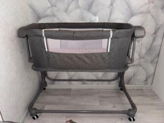 современные коляски для новорожденных: ПРОДАЕТСЯ Манеж - приставная кроватка с функцией качания ( 5 режимов) — 4