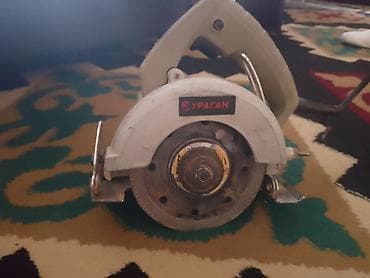 Спортивные сумки: Суротогулор сатылат бензопила 6500 лобзик 4000 болгарка 2500 электро — 4