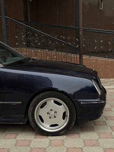 300 000: Mercedes-Benz E-Class: 2000 г., 4.3 л, Автомат, Бензин, Седан — 5