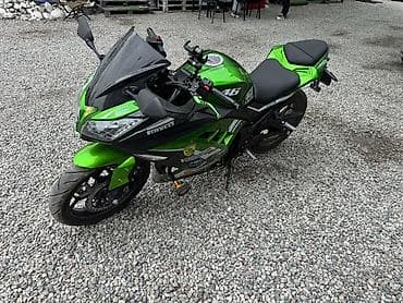 мотоцикл кобра кроссфаер: Спортивный мотоцикл в зеленом окрасе с аэродинамическим обвесом и — 1