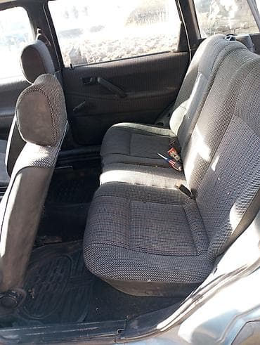 infinity qx: Volkswagen Passat Variant: 1991 г., 1.8 л, Ручные, Бензин, Универсал — 8