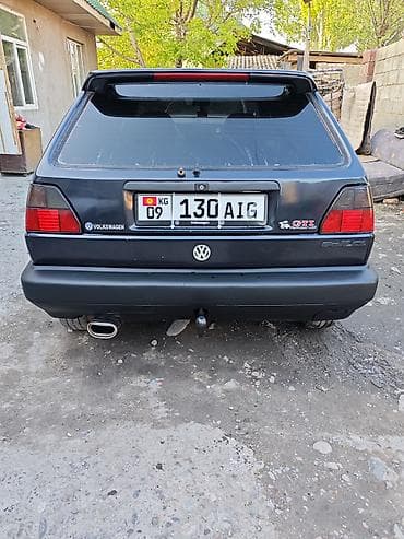 ферио: Volkswagen Golf: 1990 г., 1.8 л, Механика, Бензин, Хэтчбэк — 3
