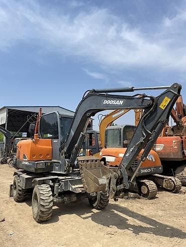 Транспорт: Экскаватор, Doosan, 2020 г., Дөңгөлөктүү — 2