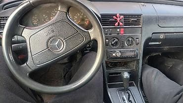 Mercedes-Benz C-Class: 1995 г., 1.8 л, Автомат, Бензин, Седан