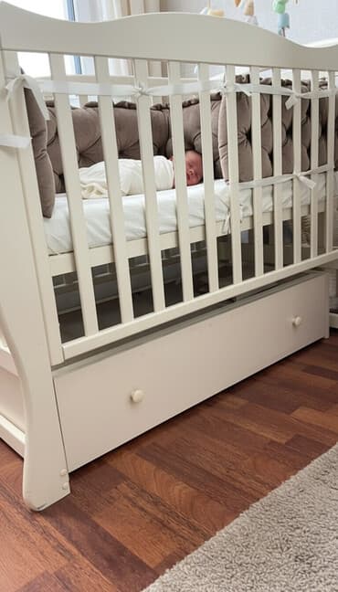 Детская кроватка Мы тогда их дорого купили, но сейчас эти модели стоят