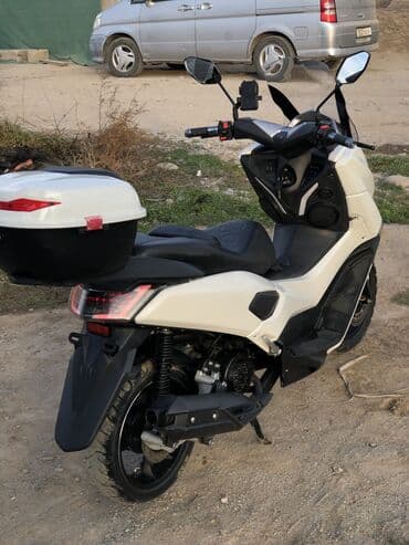 купить электро мотоцикл: Макси-скутер 160 куб. см, Бензин — 2