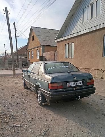 Volkswagen: Volkswagen Passat: 1988 г., 1.8 л, Механика, Бензин, Седан — 3