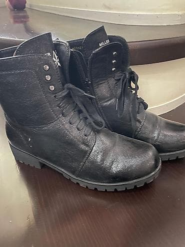 Сабо: Черные кожаные ботинки Miller (надпись на язычке), стиль — 2