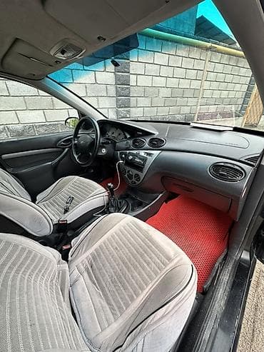 mini jack: Ford Focus: 2002 г., 1.6 л, Ручные, Бензин, Хэтчбэк — 6