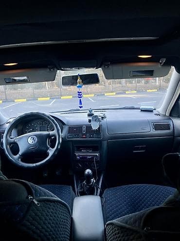 Volkswagen: Volkswagen Golf: 2000 г., 2 л, Ручные, Бензин, Хэтчбэк — 8