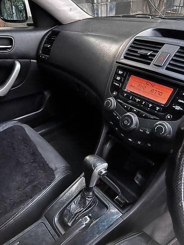 порог: Honda Accord: 2003 г., Бензин, Седан — 9